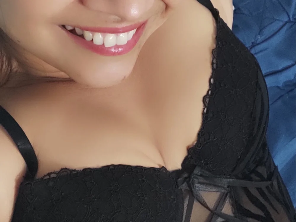 NatashaMILF76's Offline XXX Chat