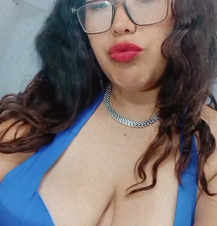 BlancaNievesxxo: офлайн-секс-чат