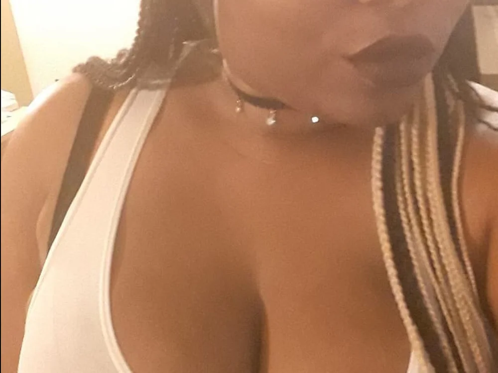 lalesavage30's Offline XXX Chat