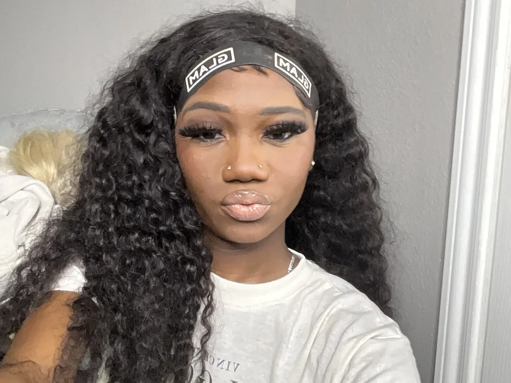 Katiebandsss' Offline XXX Chat