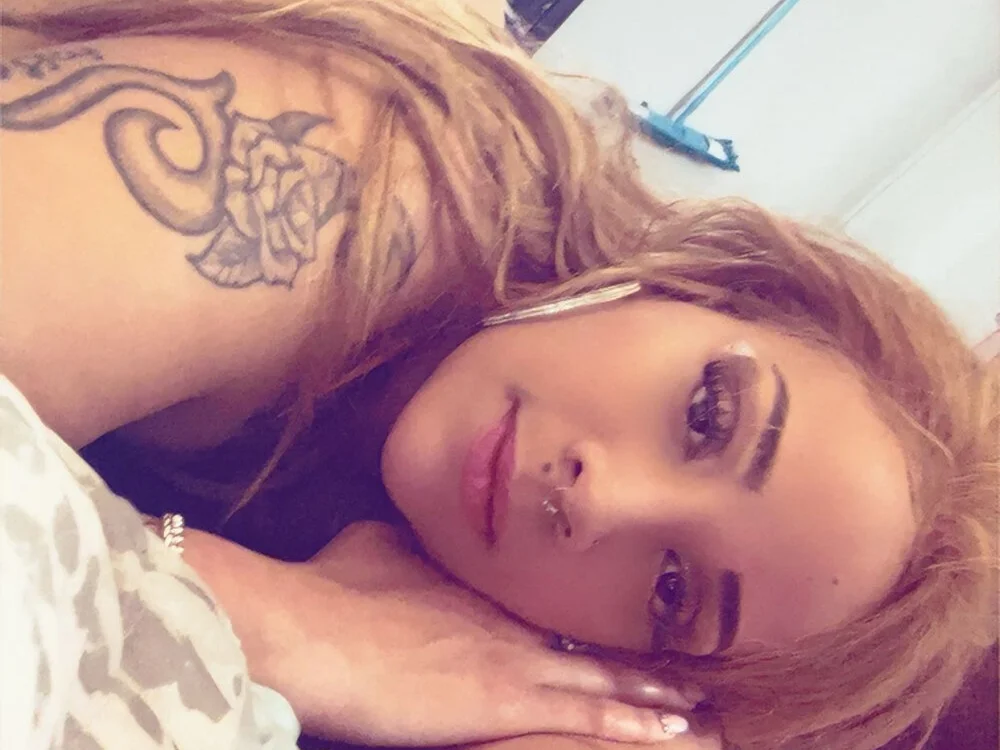 GoddessTheAmazon Chat XXX offline