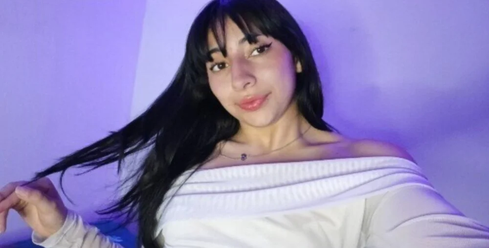 danielaydaniel's Offline Chat Room