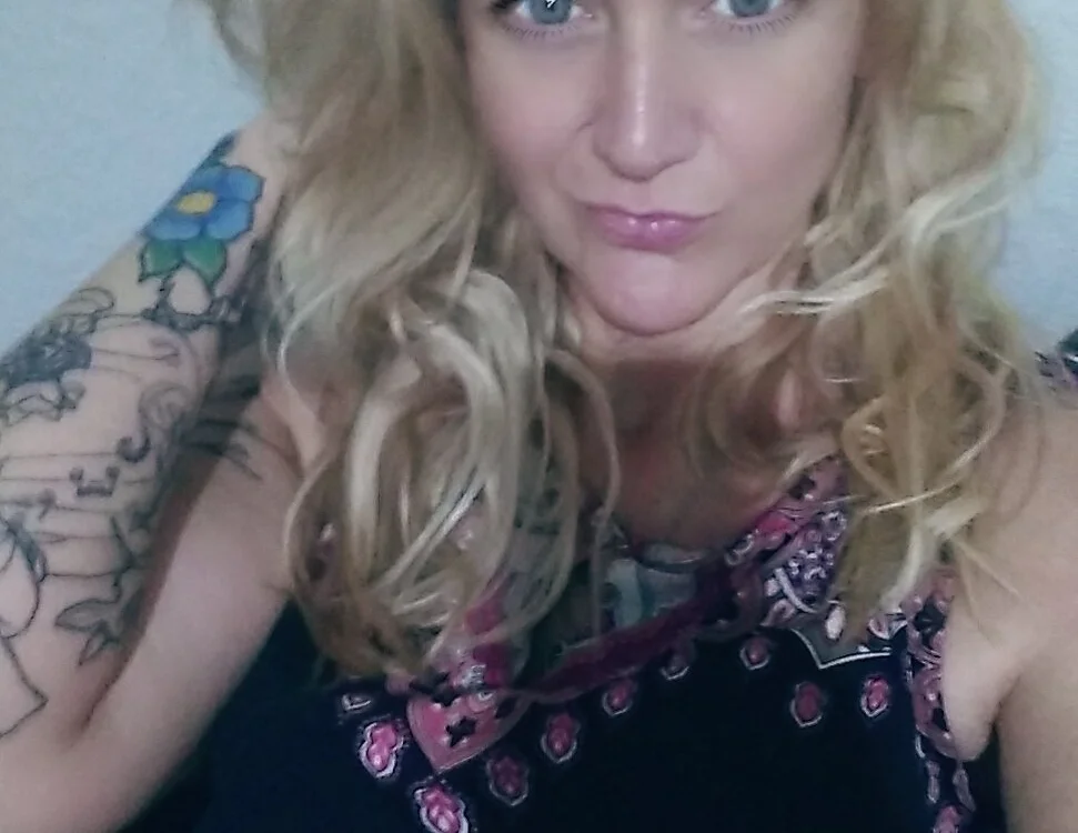 Collettechamony offline chatrum