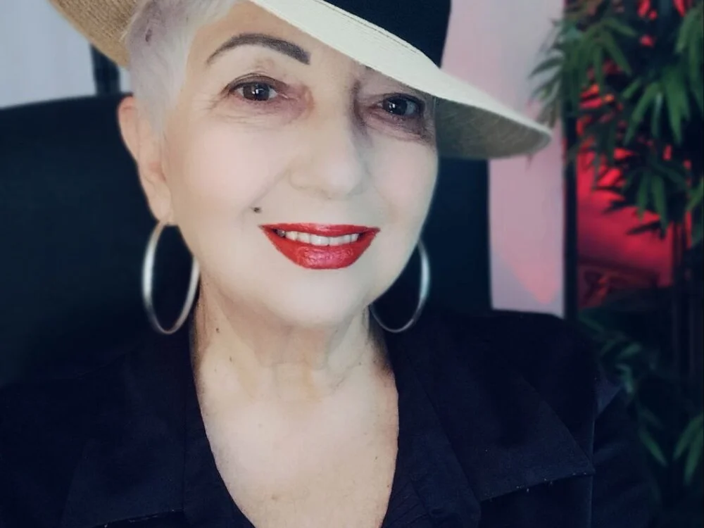 Офлайн-чат XXX LovelyHelena