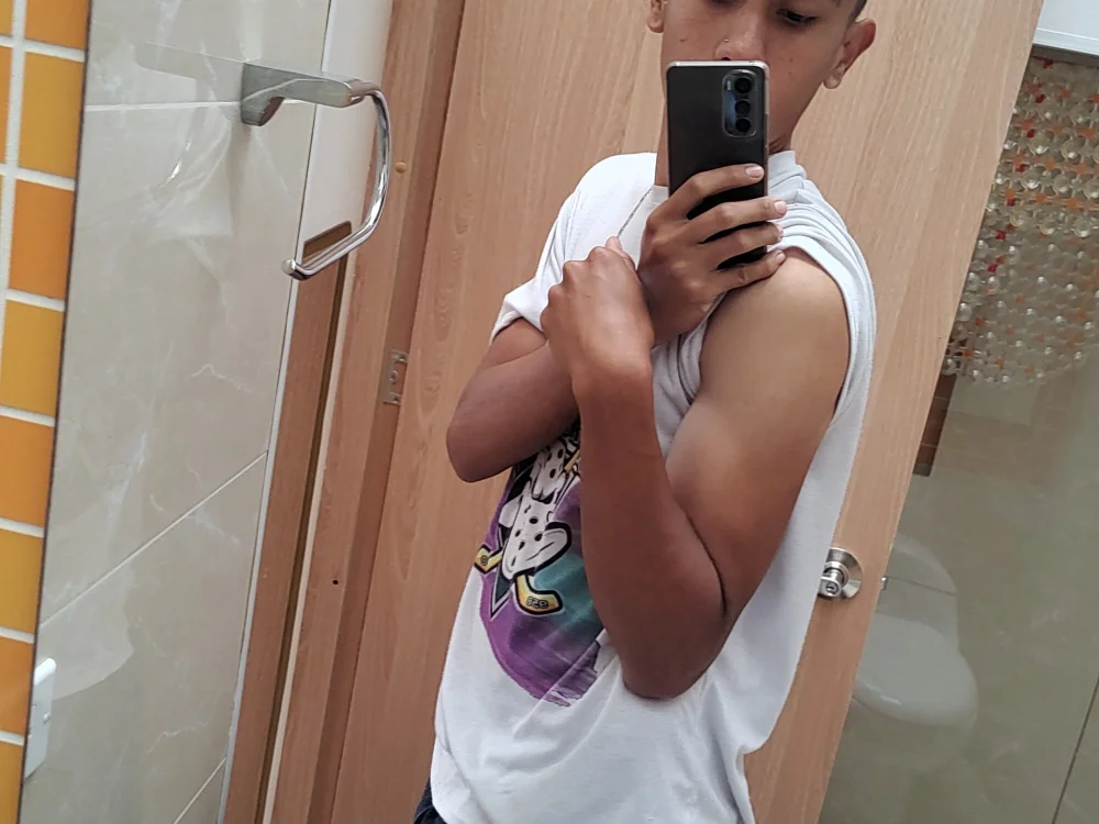 ห้องแชทออฟไลน์ของ Alex_angl05