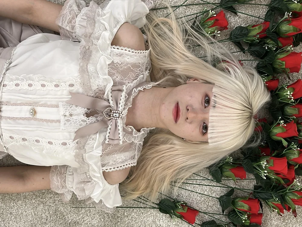 EugeniaCollins offline chatrum