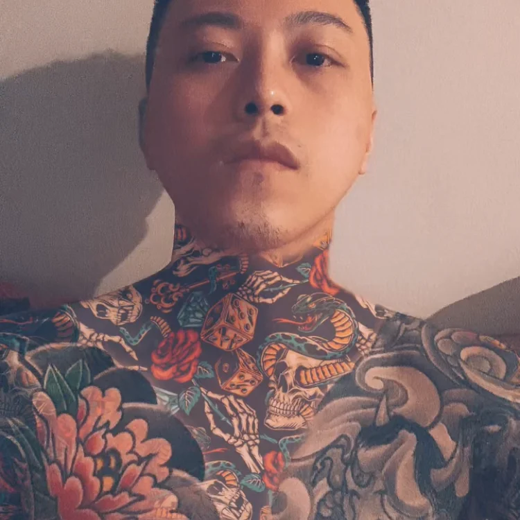 Tigerking69 Chat XXX Ngoại tuyến