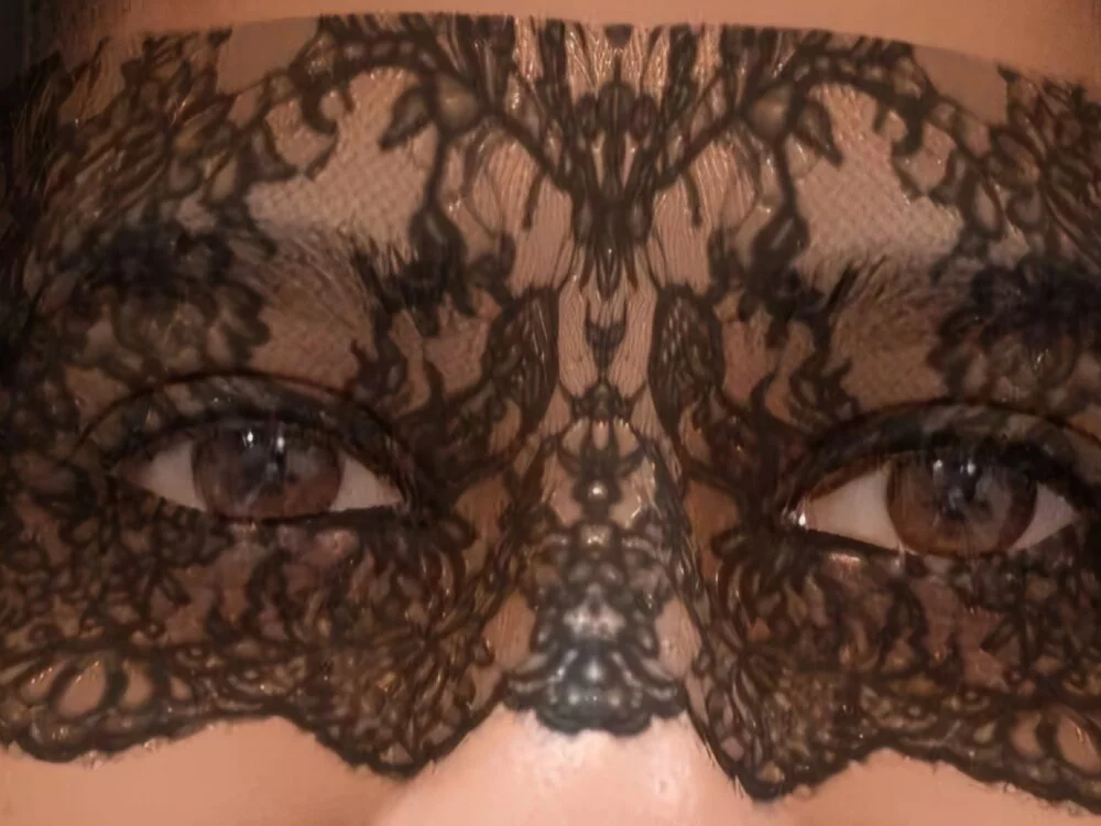 Aashvika's Offline XXX Chat