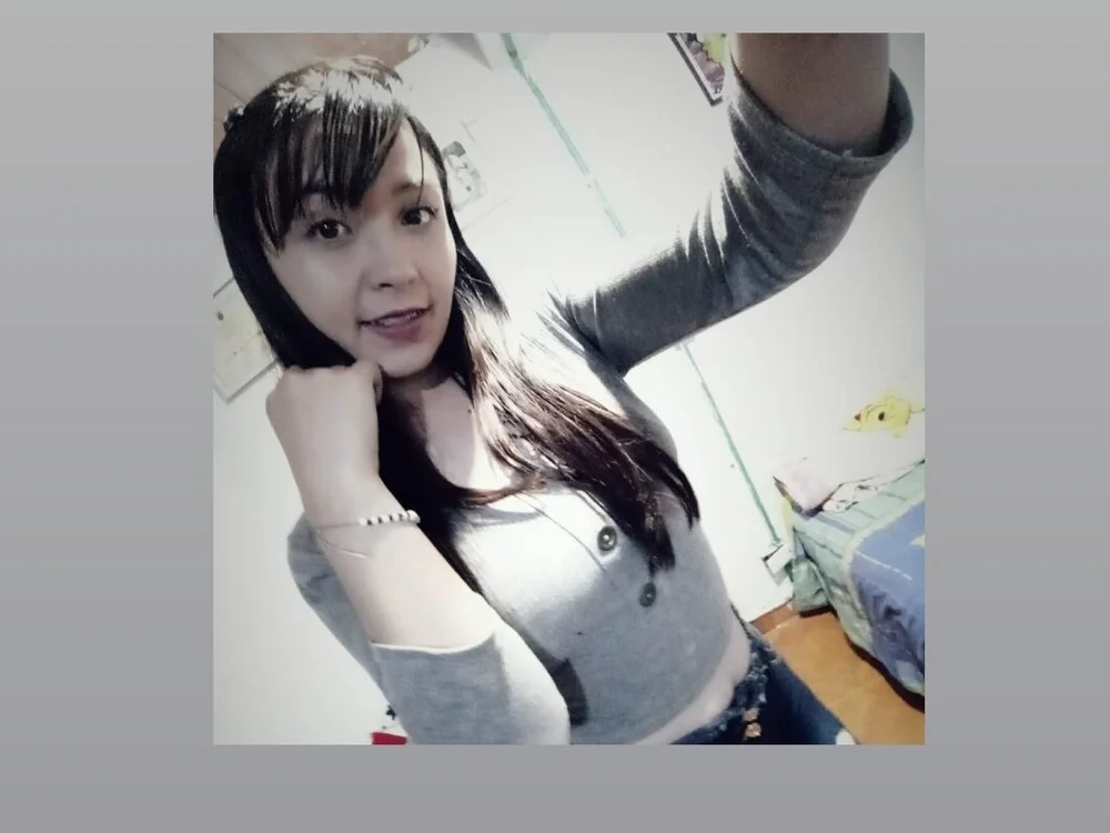 candy_candy69's Offline XXX Chat