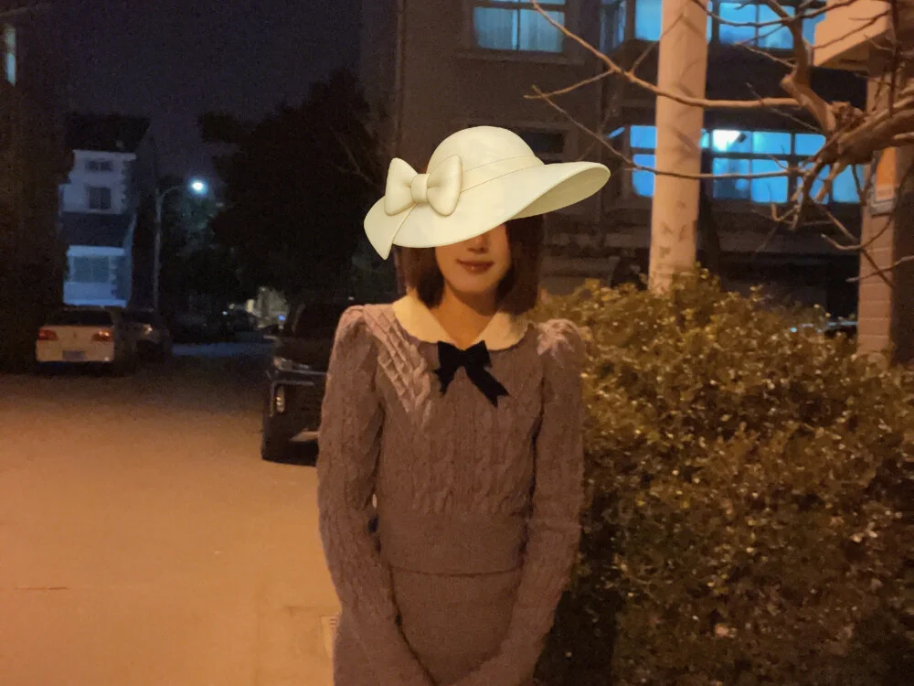 Lulu125216 Adlı Modelin Çevrimdışı XXX Sohbeti