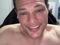 iambatman52's webcam live show