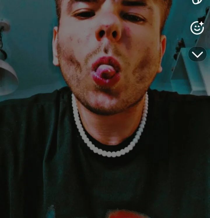 bigdickwantpussy's Offline XXX Chat