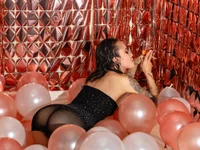 CharlotteKravizz's Live XXX Chat