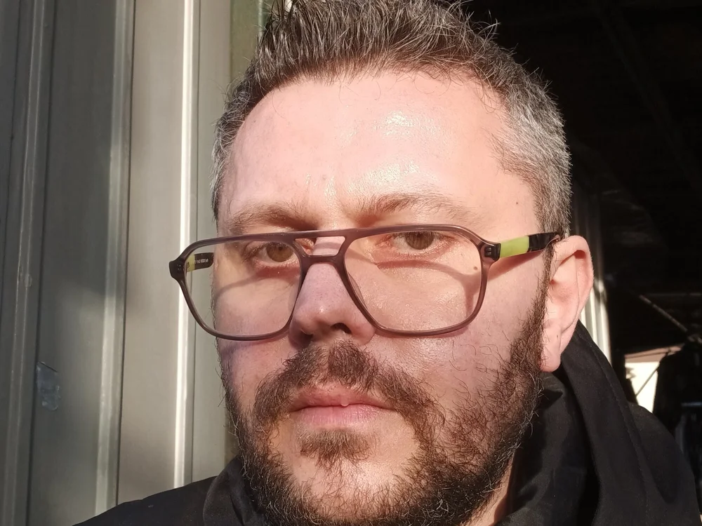 topman10's Offline Chat Room