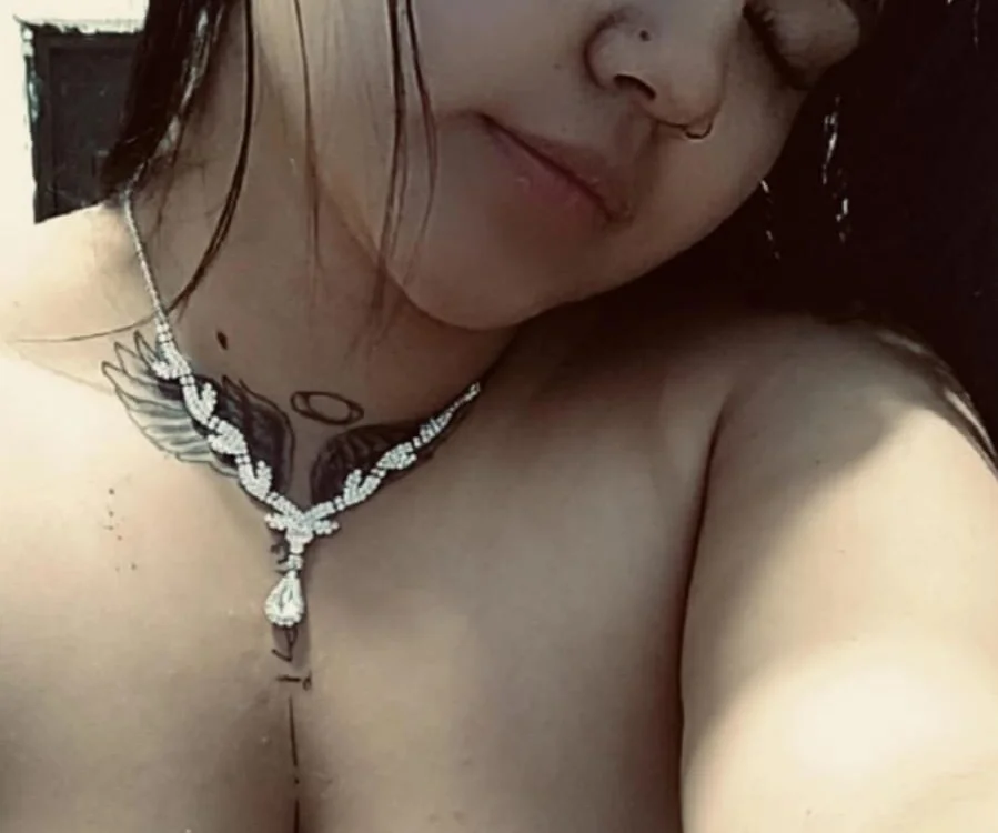 Catalinaa_19 offline chatrum