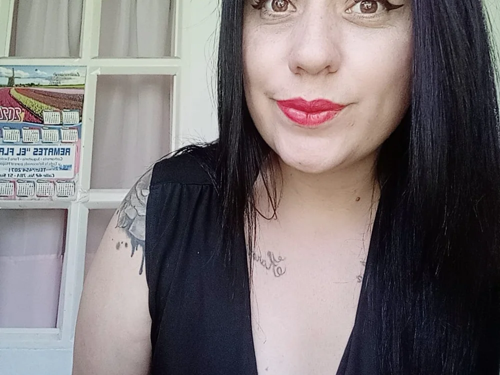 NicoletteHott offline chatrum