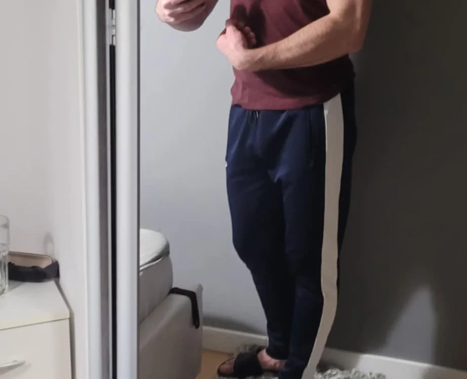 دردشة Mlodylbn95 الجنسية دون اتصال