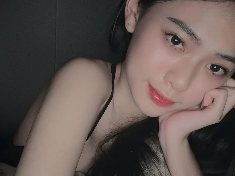 CandyGild039 Offline XXX Chat