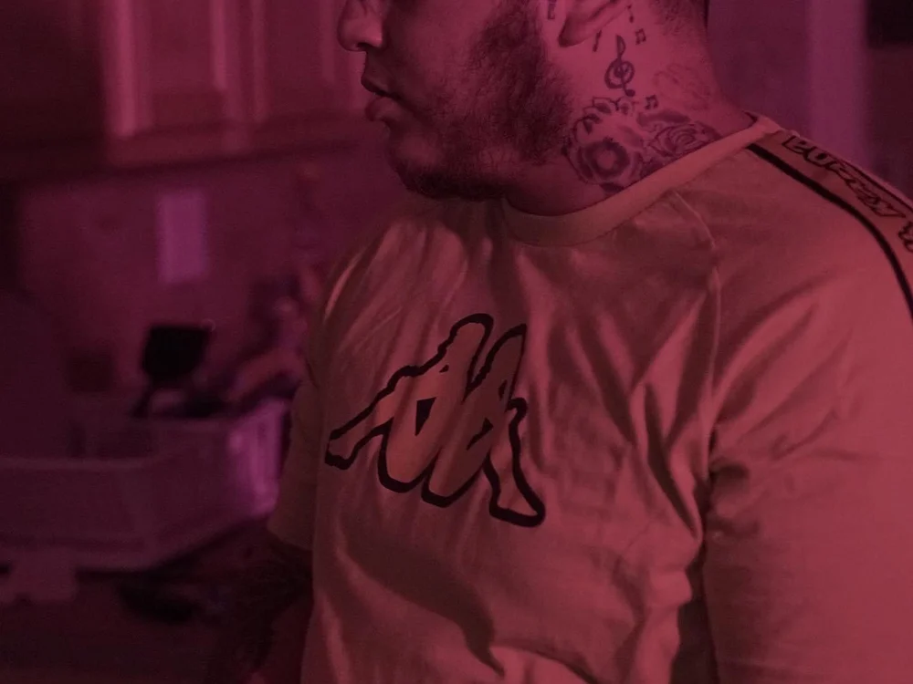 montanarawr's Offline XXX Chat