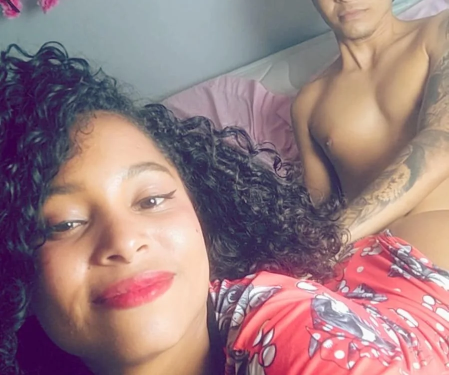 alver_and_brown Offline XXX-Chat