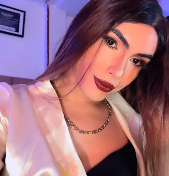 _Yasmin_77