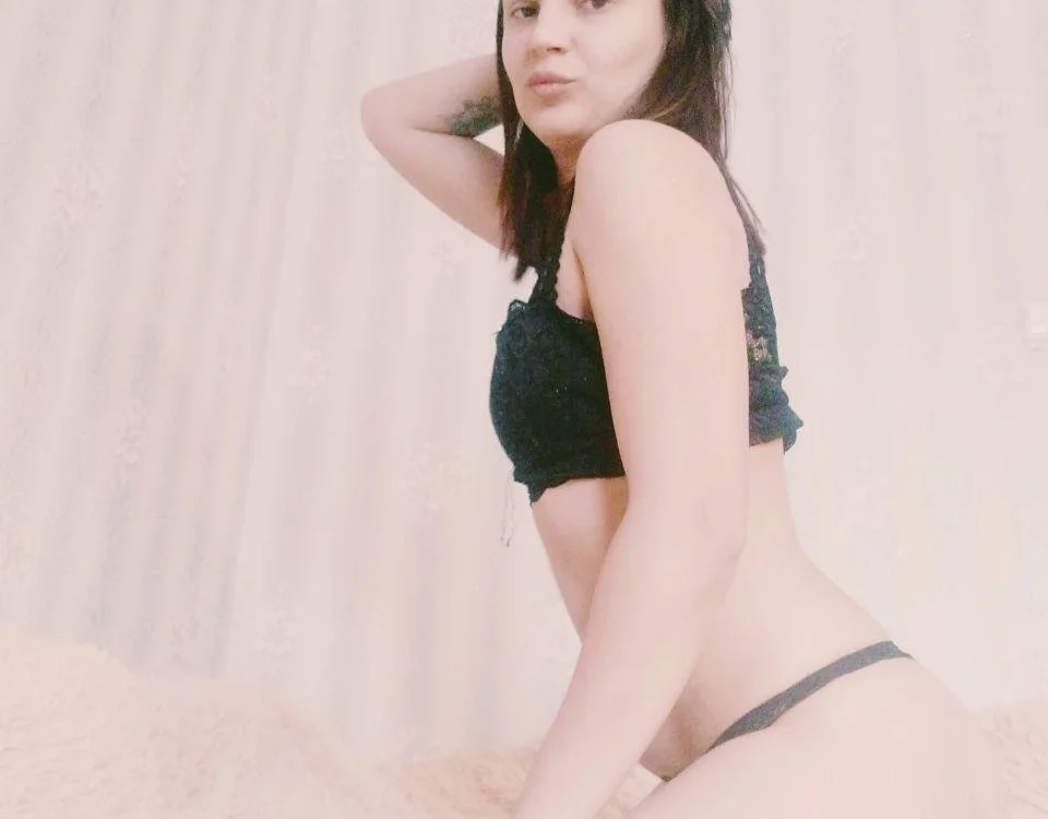 sweet_kitty18's Offline XXX Chat