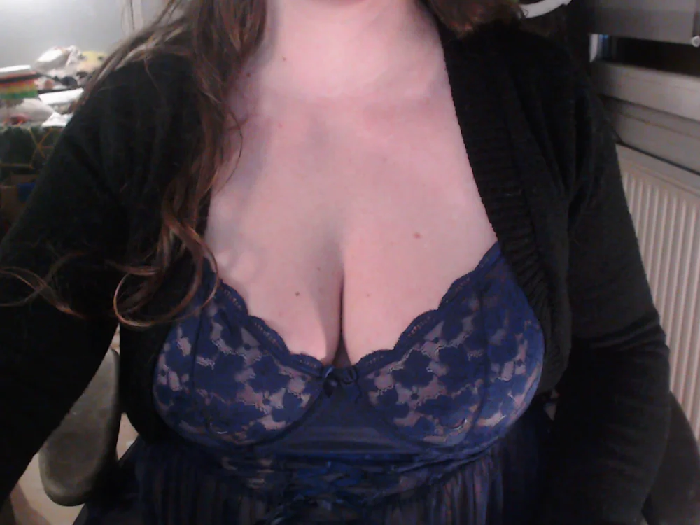 Chatroom XXX hors ligne de MissSluttyLeeloo