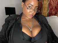 CurvySashia Obrolan Langsung XXX