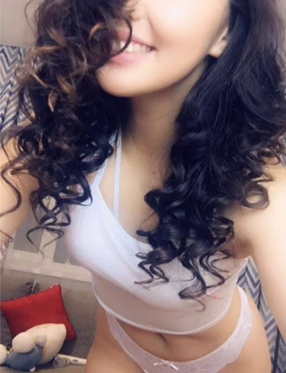 ridewithmina's Offline Chat Room