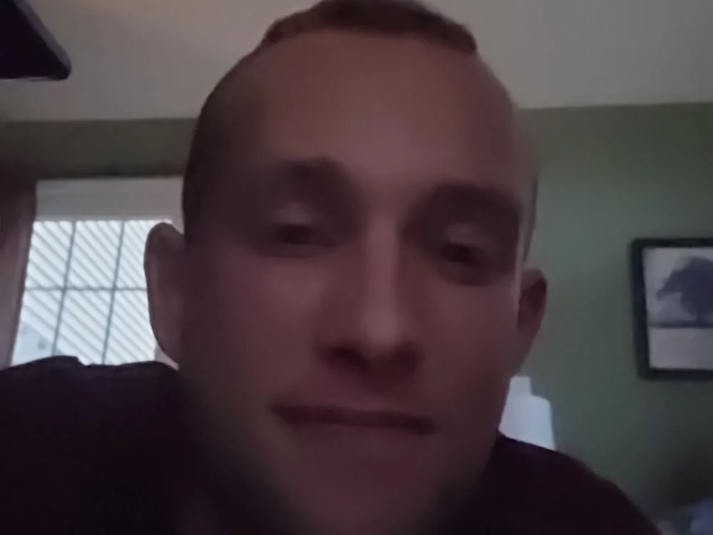 Matthewpenis' Offline Chat Room