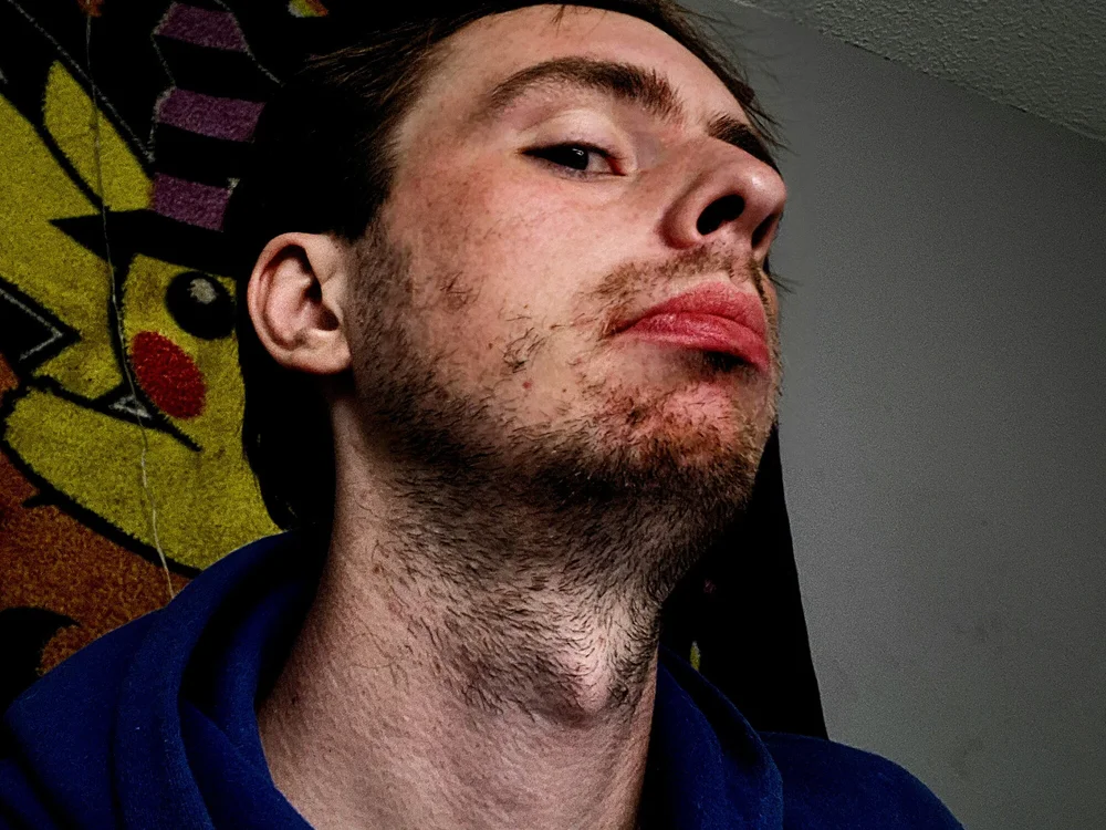 ElementX1018's Offline Chat Room