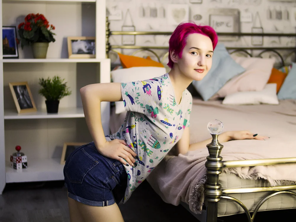DaisyLowsen's Offline Chat Room