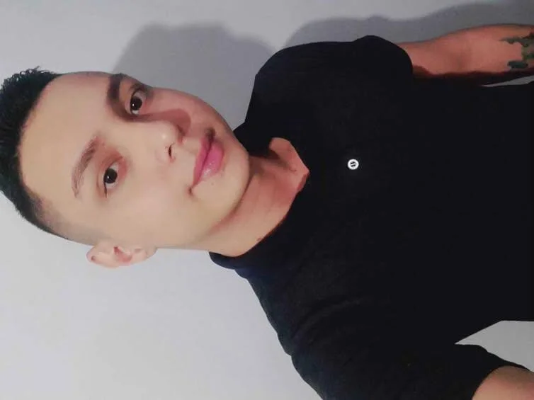 Elian_jankson Cameră chat offline