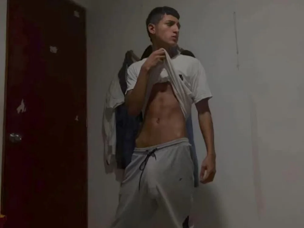 ห้องแชทออฟไลน์ของ Alejo24_cm