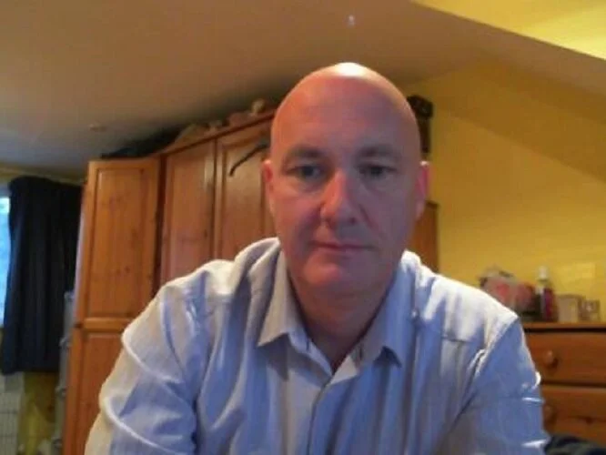 Andywantsyourwife: офлайн-секс-чат