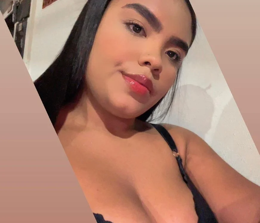 Zahara_2005's Offline XXX Chat