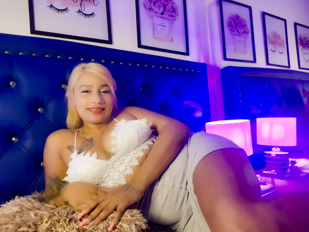 EmilySmalls' Offline XXX Chat
