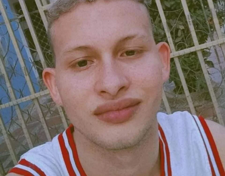 Eliud_130 offline chatrum