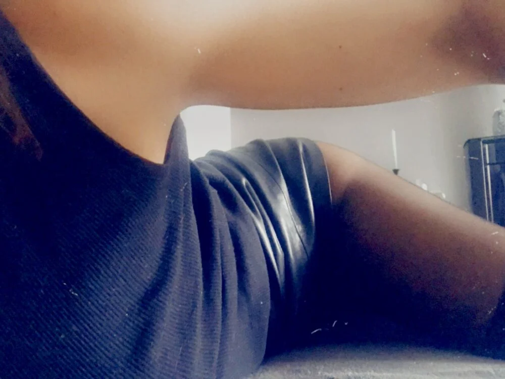 AsphericSquawk Live XXX-chat