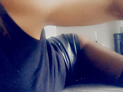 AsphericSquawk - topless milfs