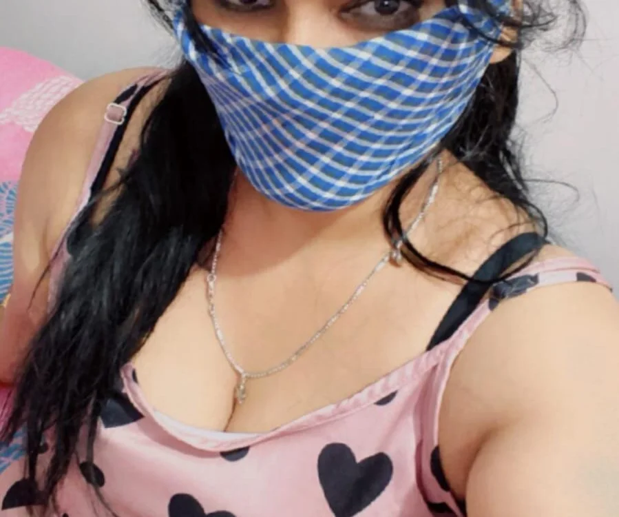 your_priya_29's Offline XXX Chat