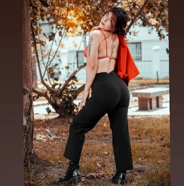 Nina_harper_'s Offline XXX Chat