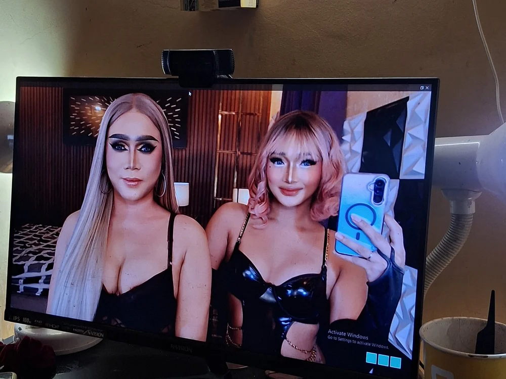 MeatyCockAkira Chat XXX Ngoại tuyến