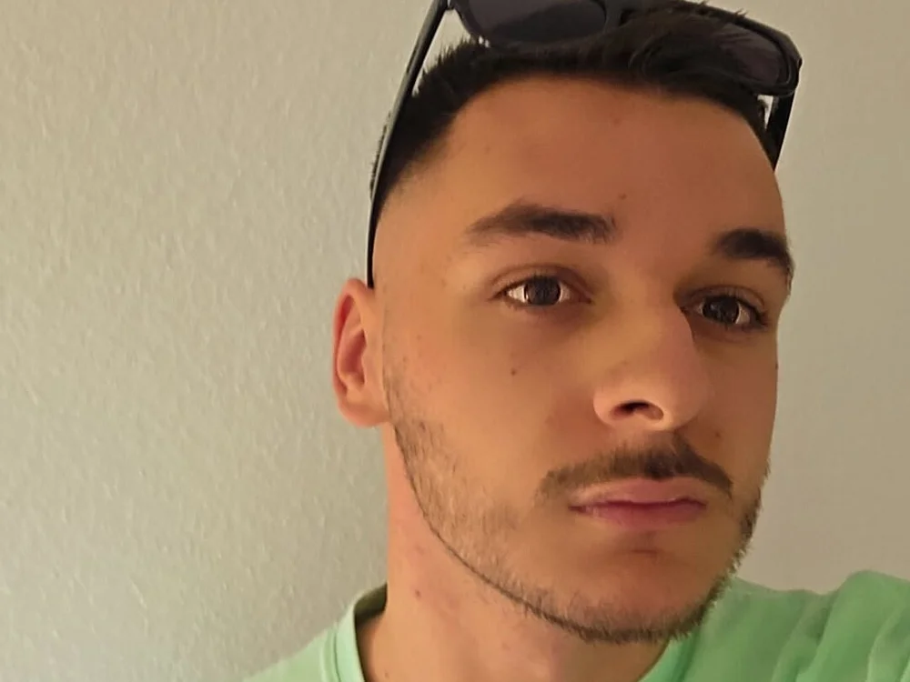 Alexandru7234 offline chatrum