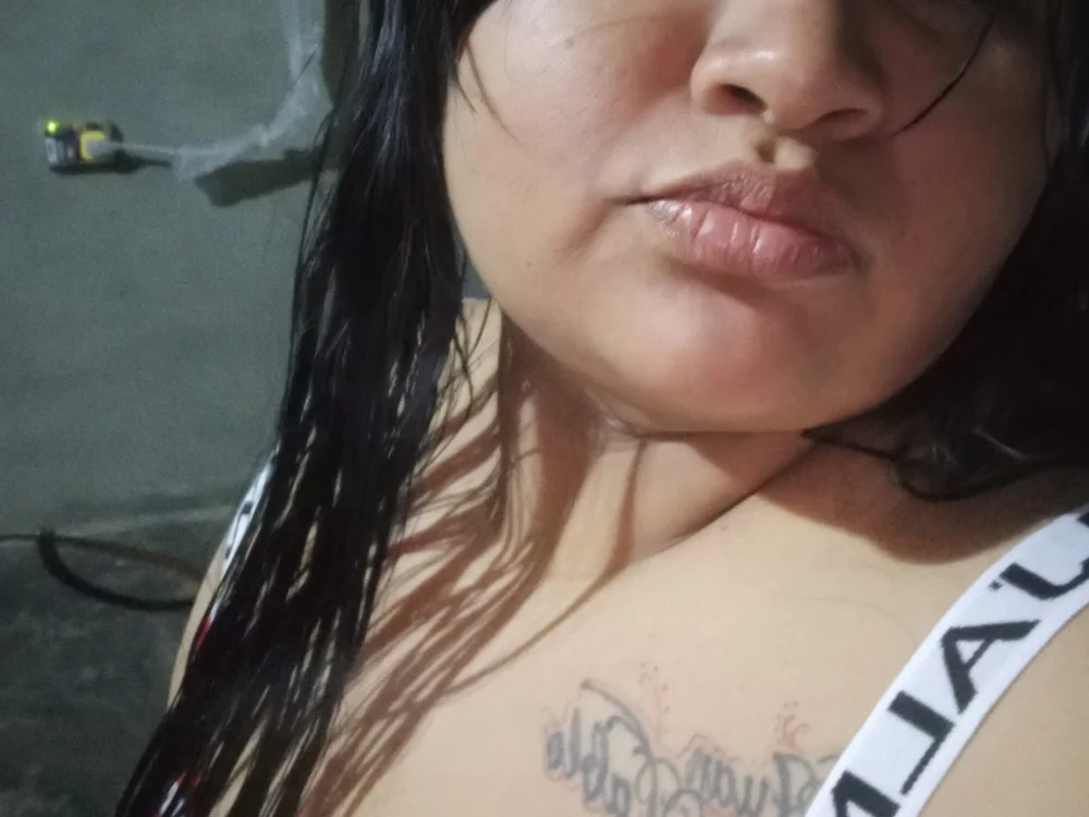 Kataleyasexy12's Offline XXX Chat