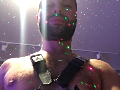 Vahe231 Male Nippletoys Striptease Cam