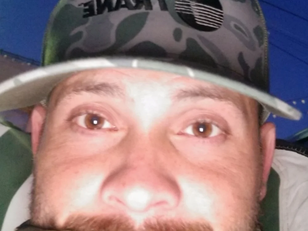 دردشة FreewillEndorser الجنسية دون اتصال