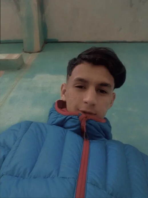 younes__younes Adlı Modelin Çevrimdışı XXX Sohbeti