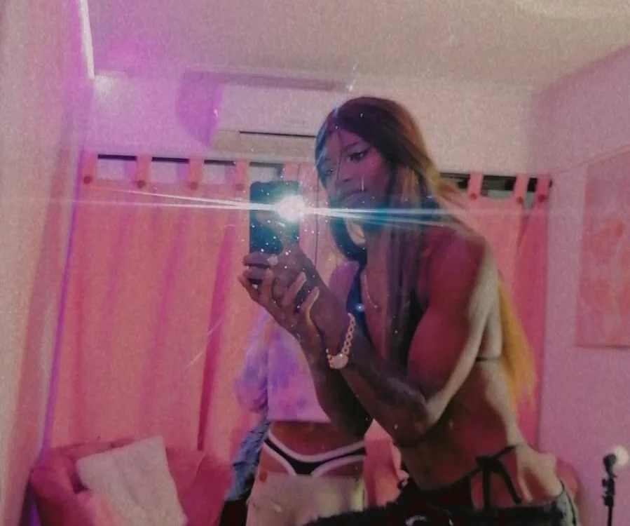 doll_taylin Offline XXX Chat