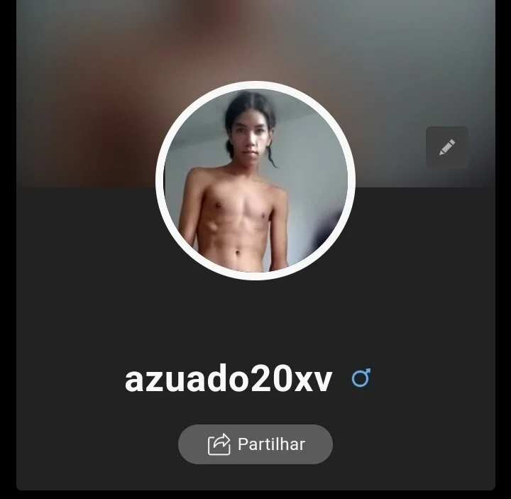 azuado20xv Chat XXX offline
